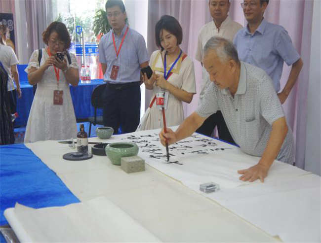 亿万28官网-追求健康,你我一起成长